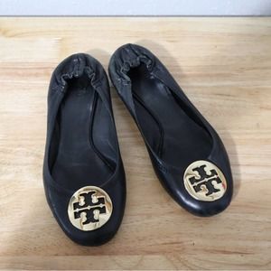TORY BURCH | Black and Gold “Minnie” Ballet Flats